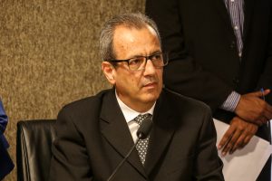 CURRÍCULO - Gestor integra o quadro da Adagro desde 2003, quando atuava como fiscal agropecuário. É doutor em Agronomia pela UFRPE. Foto: Sabrina Nóbrega
