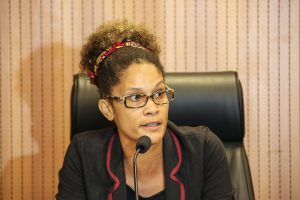 JUNTAS - “Recife tem déficit de habitação, por isso é preocupante ver a situação do Holiday”. Foto: Alepe