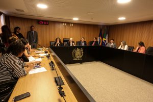 PARTICIPAÇÃO - Demanda feita pelo Sintepe visa incluir essa e outras entidades na elaboração das políticas públicas estaduais na área. Foto: Sabrina Nóbrega