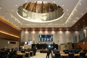 TRIBUNA - Assunto ganhou repercussão no Plenário, em torno de decisão liminar para a desocupação do prédio. Foto: Roberto Soares