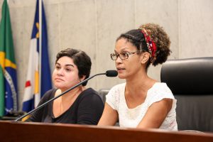 SOLUÇÃO - Jô Cavalcanti, das Juntas, cobrou maior comprometimento do Poder Público: “Até quando vai ficar na omissão?”, indagou. Foto: Alepe