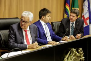 ADMINISTRAÇÃO - Colegiado ainda deu parecer favorável a uma outra proposição, além de definir relatores para 16 projetos. Foto: Sabrina Nóbrega