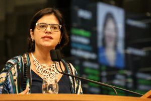 PARALISAÇÃO - “Espero que o diálogo entre os servidores e o Governo do Estado seja restabelecido”, declarou Priscila. Foto: Jarbas Araújo