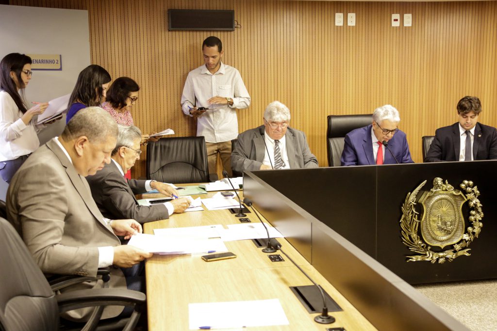 Comissão de Administração Pública