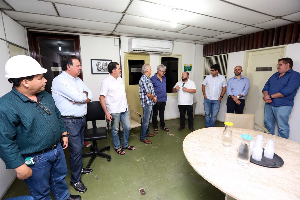 OBJETIVO - Parlamentares acreditam que a principal demanda em relação à Serro Azul é que seja elaborado um plano emergencial de evacuação. Foto: Jarbas Araújo