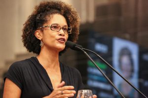RECURSOS - Segundo Jô Cavalcanti, a Fundação Altino Ventura, que realizaria procedimento, informou que o Governo do Estado não executa repasses há um ano. Foto: Jarbas Araújo