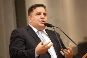 ENFRENTAMENTO - Proposta estrutura o Sistema Nacional de Políticas Públicas sobre Drogas e torna mais rígido o combate ao tráfico de entorpecentes. Foto: Roberto Soares