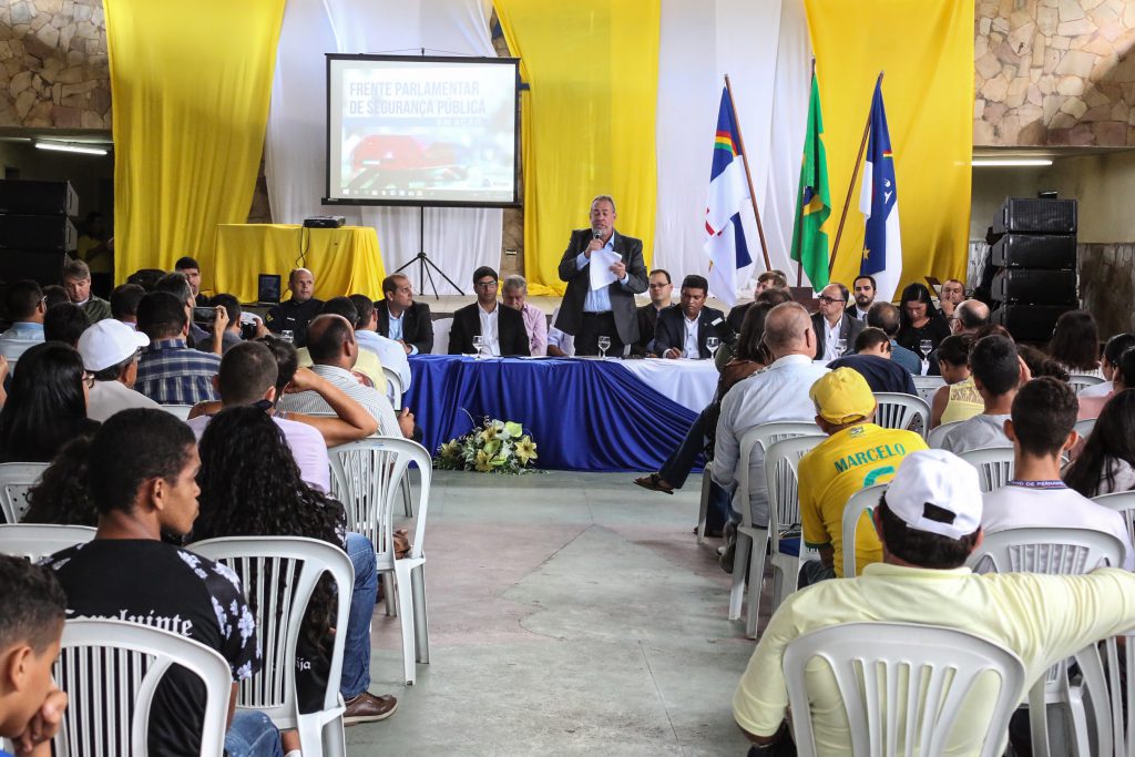 INICIATIVA- Coordenado pelo deputado Delegado Erick Lessa, colegiado realizou encontrou a partir de uma proposta do deputado Álvaro Porto. Eventou reuniu autoridades e moradores da região. Foto: Jarbas Araújo