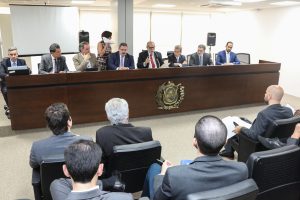CONTEÚDO - Realizada pela Comissão de Justiça, discussão sobre a PEC 1/2019 reuniu deputados pernambucanos, representantes da Unale e especialistas. Foto: Jarbas Araújo