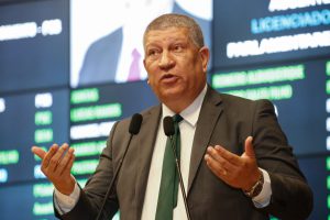 NASCIMENTO - A Oposição deveria assumir que está alinhada a Bolsonaro e à política dele de Estado mínimo.” Foto: Roberto Soares