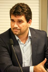RISCO - Prefeito de Paudalho, Marcelo Gouveia reiterou preocupação com o abastecimento da comunidade sob sua jurisdição. Foto: Jarbas Araújo