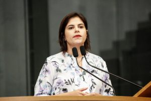 PRISCILA - “É necessário reunir esforços para oferecer uma primeira assistência aos feirantes.” Foto: Roberto Soares