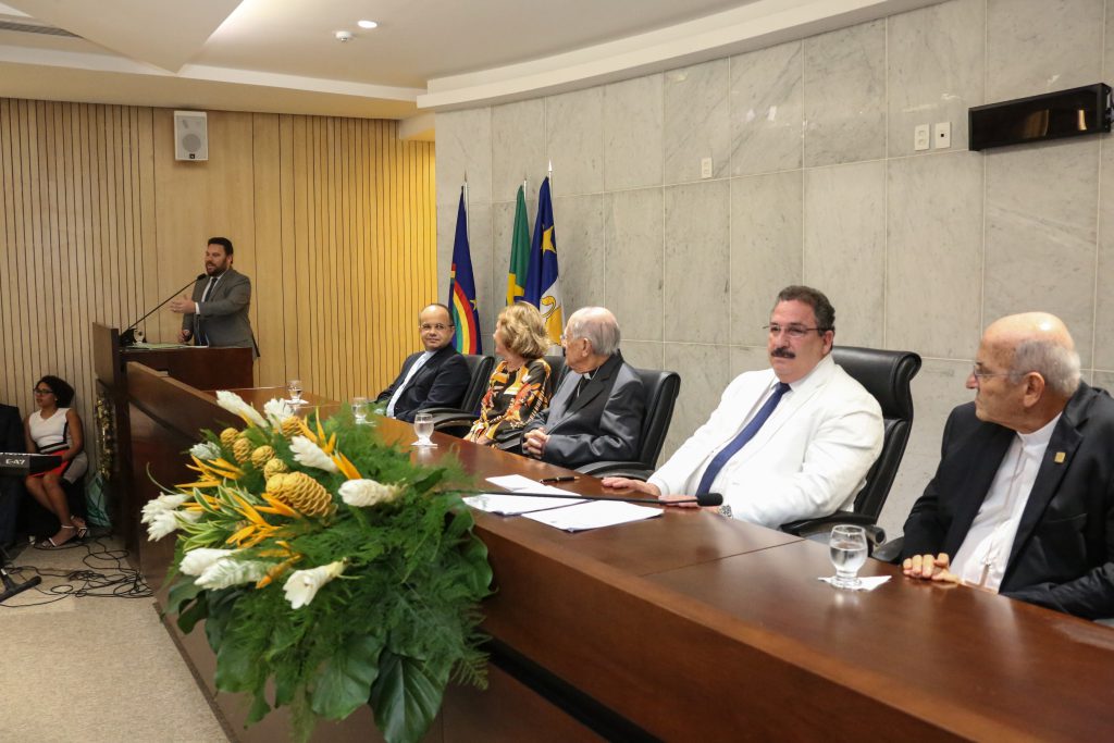 Homenagem aos 90 anos de vida e 65 anos de sacerdócio do Monsenhor Romeu da Fonte