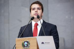 AÇÕES - Deputado destacou impactos que Plano de Desenvolvimento e aporte de R$ 4 bilhões extras para o FNE terão para o Nordeste. Foto: Roberto Soares