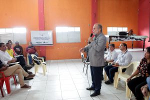 AÇÃO - Encontro reuniu produtores de peixe e camarão, pescadores artesanais, técnicos e representantes do poder público. Foto: Nando Chiappetta