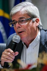DIFICULDADE - Maurício Pina reconheceu que, “apesar do esforço feito, não se pode dizer que temos um sistema de transporte de qualidade, e a população tem razão em reclamar”. Foto> Jarbas Araújo