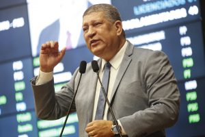 OPINIÃO - “É uma irresponsabilidade, que criará no País uma ‘Torre de Babel’.” Foto: Roberto Soares