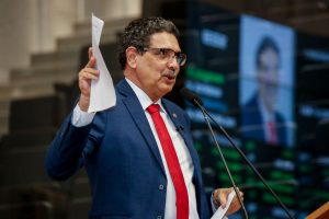 PREJUÍZO - Para João Paulo, esse novo cenário deve exigir intervenções dos governos para lidar com desequilíbrios econômicos. Foto: Roberto Soares