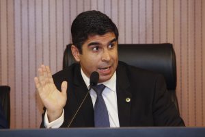 APOIO - “Alepe pode ajudar na interlocução com os empresários pernambucanos”, assinalou presidente do colegiado. Foto: Evane Manço
