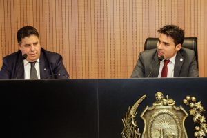 ACOLHIMENTO - De autoria do Pastor Cleiton Collins, proposição foi acatada no colegiado nos termos de um substitutivo da Comissão de Justiça. Foto: Nando Chiappetta