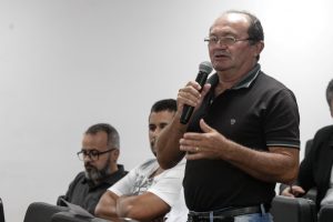 OBSTÁCULOS - “Agricultor é sofrido, e na hora que mais precisa, a do financiamento, ele enfrenta esses empecilhos”, relatou Vicente Ferreira. Foto: Nando Chiappetta