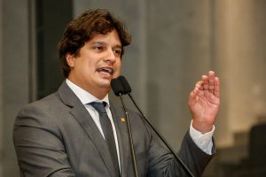 APRESENTAÇÃO - Reuniões com representantes de secretarias estaduais trataram de projetos que podem captar os recursos reservados pelos legisladores. Foto: Roberto Soares