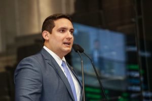 EXPERIÊNCIA - “Discutimos sobre temas importantíssimos com parlamentares de diversos países e adquirimos muito conteúdo.” Foto: Roberto Soares