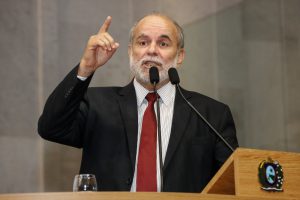 AVALIAÇÃO - Para o deputado, ex-governador “foi o melhor líder político do Estado” e marcou definitivamente a história de Pernambuco. Foto: Roberto Soares