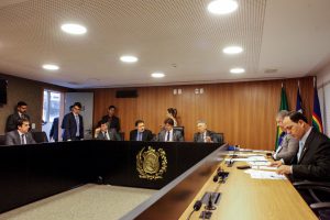 DISCUSSÃO - Das seis emendas apresentadas pelos parlamentares para modificar pontos do texto, duas receberam parecer favorável. Foto: Evane Manço