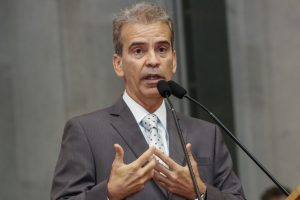 PRAZO - Para deputado, análise em Plenário deve ser feita na próxima terça, junto com deliberação sobre Projeto de Lei de Diretrizes Orçamentárias 2020. Foto: Roberto Soares