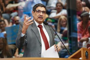 FINANCIAMENTO - Para João Paulo, por não oferecer serviço de saúde ou dispor de profissionais da área, instituições não devem receber verbas do SUS. Foto: Roberto Soares