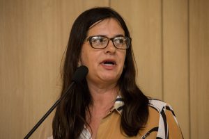ECONOMIA - “Municípios carecem de pessoas especializadas para trabalhar com tecnologia de ponta”, disse a professora Horasa Andrade. Foto: Roberta Guimarães