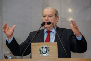DEVASTAÇÃO - “Estamos na página de todos jornais do mundo como assassinos da natureza, e isso não pode continuar.” Foto: Roberto Soares