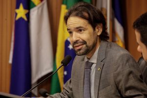 INTERIOR - "Cultura movimenta diversos municípios, gerando emprego e renda nesses locais”, declarou o o relator do PL 257 na Comissão de Administração, deputado Diogo Moraes. Foto: Nando Chiappetta