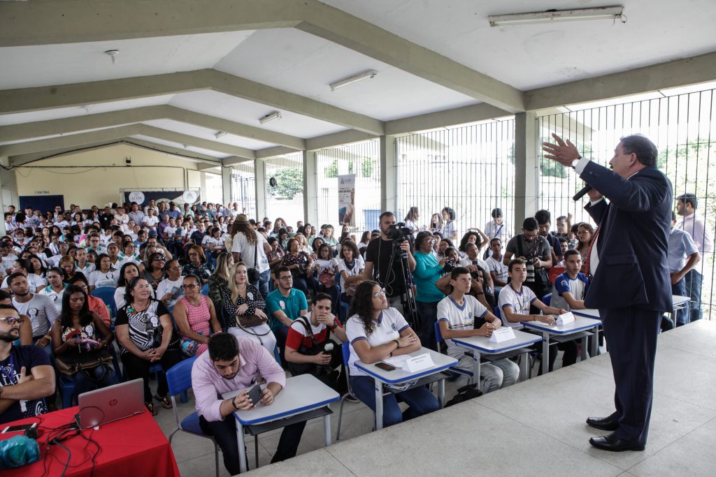 ATIVIDADES - Participantes podem se pronunciar e contribuir efetivamente com o Parlamento Estadual. Foto: Nando Chiappetta