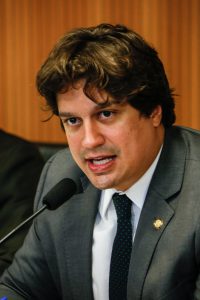 INCENTIVO - “Para criar ambiente favorável, o Estado oferece um tratamento diferenciado às fábricas implantadas aqui”, explicou Lucas Ramos, que preside o colegiado. Foto: Roberta Guimarães