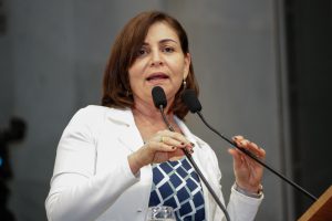 EPIDEMIA - “Maiores vítimas são os mais jovens, que são também os mais suscetíveis à influência da propaganda.” Foto: Roberto Soares