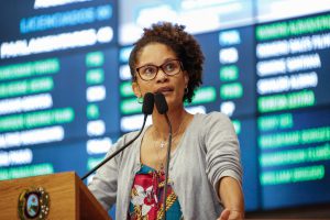 PREOCUPAÇÃO - Para Jô, tema faz parte da vida de muitas mulheres brasileiras, apesar de ainda ser “tabu, motivo de medo, culpa e vergonha”. Foto: Roberto Soares