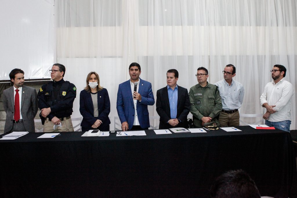 SANTA CRUZ DO CAPIBARIBE - Colegiado foi ao Agreste Setentrional discutir possíveis efeitos de norma que aumenta punição para veículos irregulares. Lei entra em vigor no dia 9 de outubro. Foto: Evane Manço