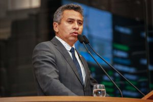 ESPERA - Processos têm levado de oito meses a um ano para serem deferidos. Foto: Roberto Soares