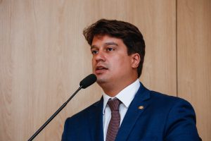 PRODUÇÃO - Embora consumo humano seja prioridade da Transposição, Lucas Ramos defendeu importância para economia das cidades sertanejas. Foto: Roberta Guimarães