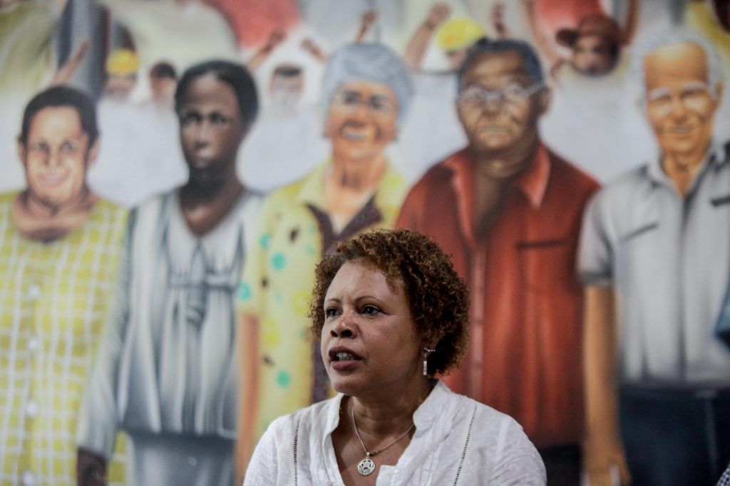 ESTRATÉGIA - "Organizações criaram grupo de apoio para formalizar as propostas e fazer pressão. Um trabalho de lobby mesmo”, explica Rosalira Oliveira, uma das coordenadoras do Movimento Unificado Constituinte Popular. Foto: Nando Chiappetta