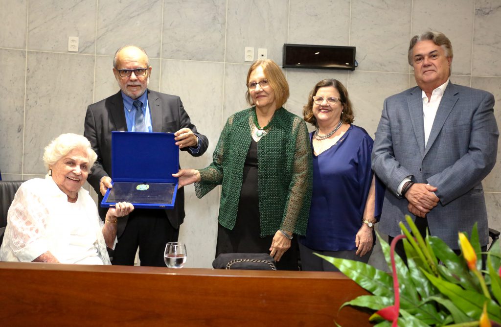 Reunião Solene em comemoração aos 100anos do nascimento da educadora Raquel Correia de Crasto.