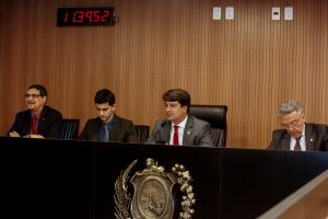 MUDANÇA - Pacote fiscal de 2015 aumentou base de cálculo do imposto sobre esses automóveis de 50% para 75% do valor estimado dos veículos. Foto: Evane Manço