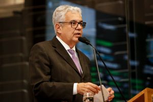ELOGIO - “Foi a maior redução de mortes violentas na história da região”, disse, atribuindo o resultado aos policiais civis e militares. Foto: Roberto Soares