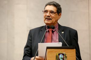 PREJUÍZO - “Dívida serve como desculpa para a austeridade. Enquanto isso, investimentos estão reduzidos.” Foto: Roberto Soares