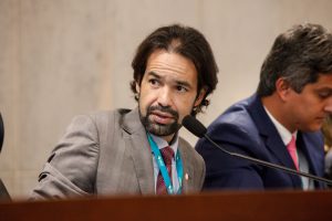 PROPOSTA - “Vamos chamar especialistas em saúde mental e assistência social para audiências públicas e percorrer Pernambuco a fim de detectar focos de ocorrência”, disse Diogo Moraes. Foto: Evane Manço
