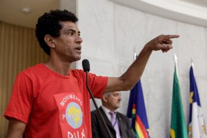 ORÇAMENTO - “Estamos em dificuldade social, mas não precisamos de ajuda, e sim, de políticas públicas”, pontuou Vanilson Torres. Foto: Nando Chiappetta