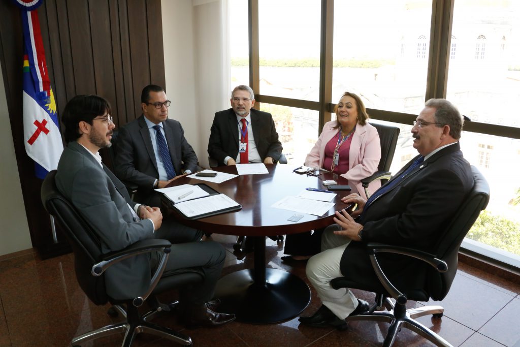 Visita do chefe do IBGE Gliner Alencar