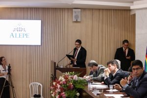 MOBILIDADE - “Metrô tem um caráter social. Privatizar não traz garantia de melhoria dos serviços ou de queda nas tarifas”, afirmou João Paulo. Foto: Evane Manço
